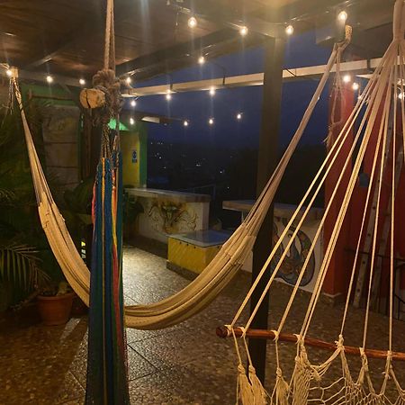 Hostal El Alebrije Valle de Bravo Εξωτερικό φωτογραφία
