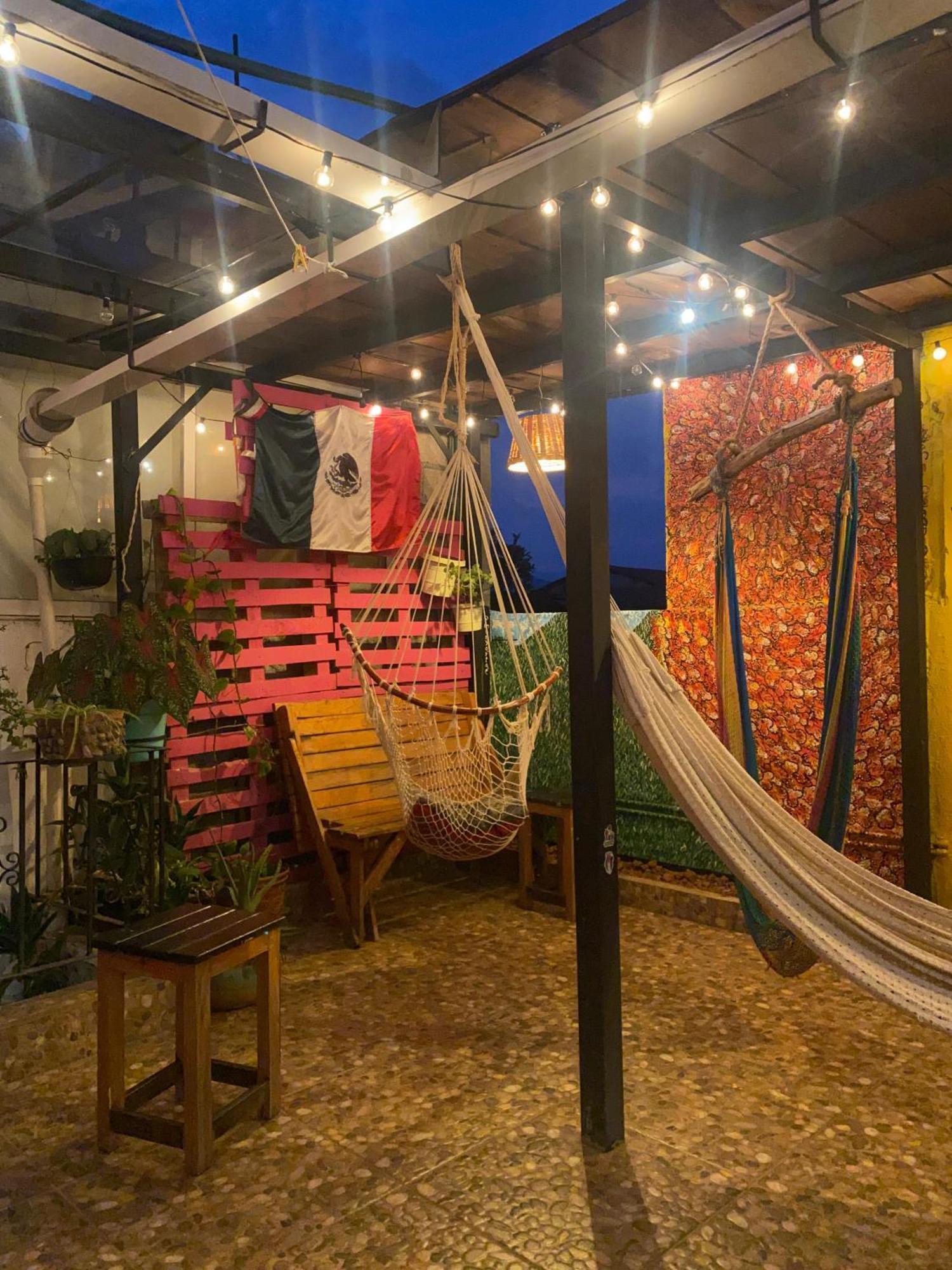 Hostal El Alebrije Valle de Bravo Εξωτερικό φωτογραφία