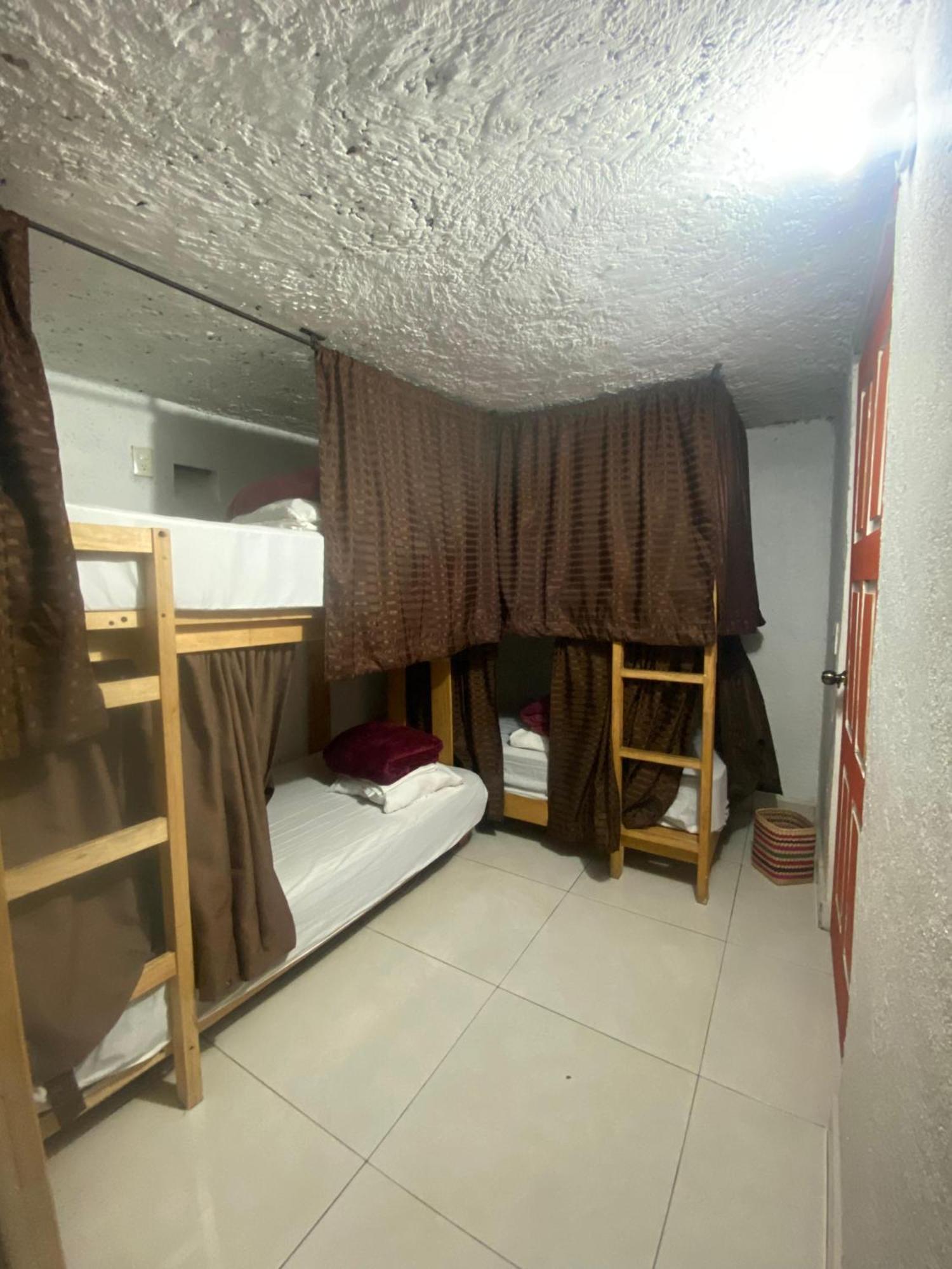 Hostal El Alebrije Valle de Bravo Εξωτερικό φωτογραφία